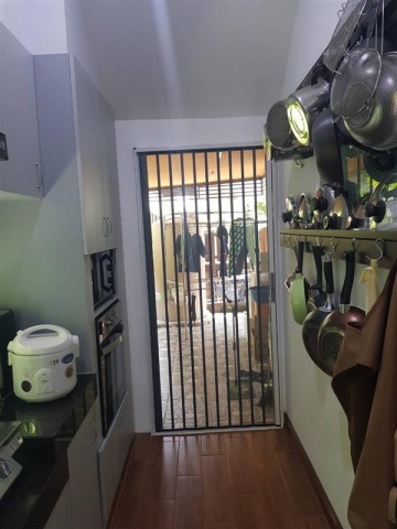 รับติดตั้งมุ้งจีบนิรภัย